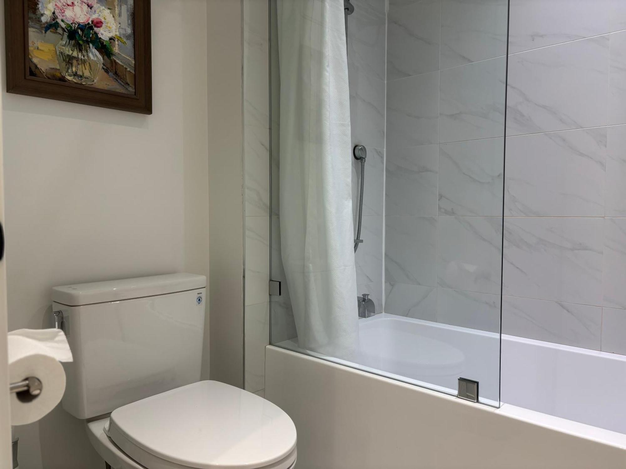 Cozy Family Suite In Vancouver Near Ubc Exterior photo